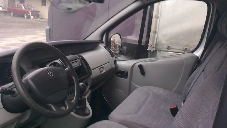 Renault Trafic Оригінальний вантаж/пас 4