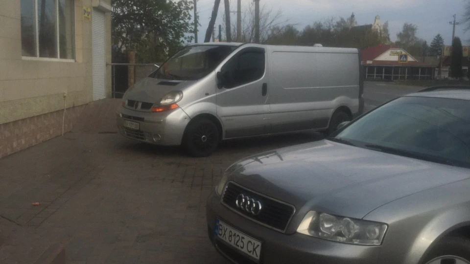 Renault Trafic Роботяга