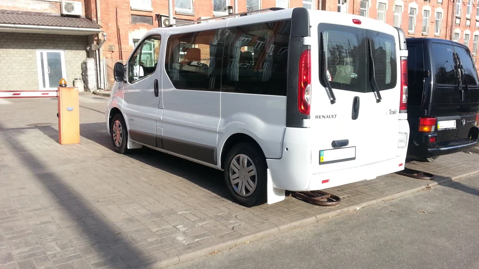 Renault Trafic Снин 2
