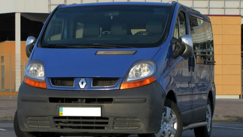 Renault Trafic (Синій БТР) 3