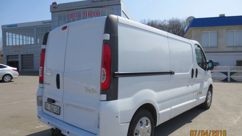 Renault Trafic СніжокI'm a robot 5