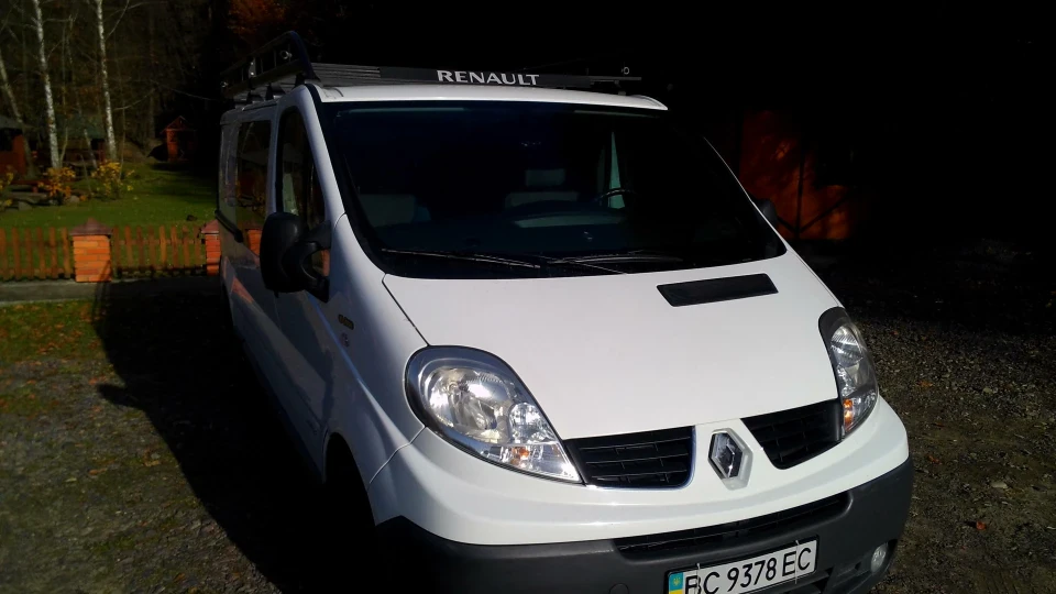 Renault Trafic СС (сімейний літак) 2