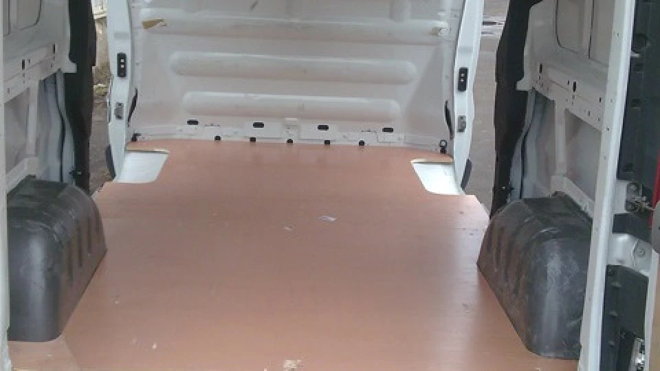 Renault Trafic СС (сімейний літак) 4