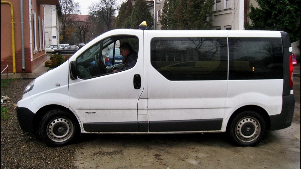 Renault Trafic ★▄▀▄TAXI▄▀▄ ★ 2