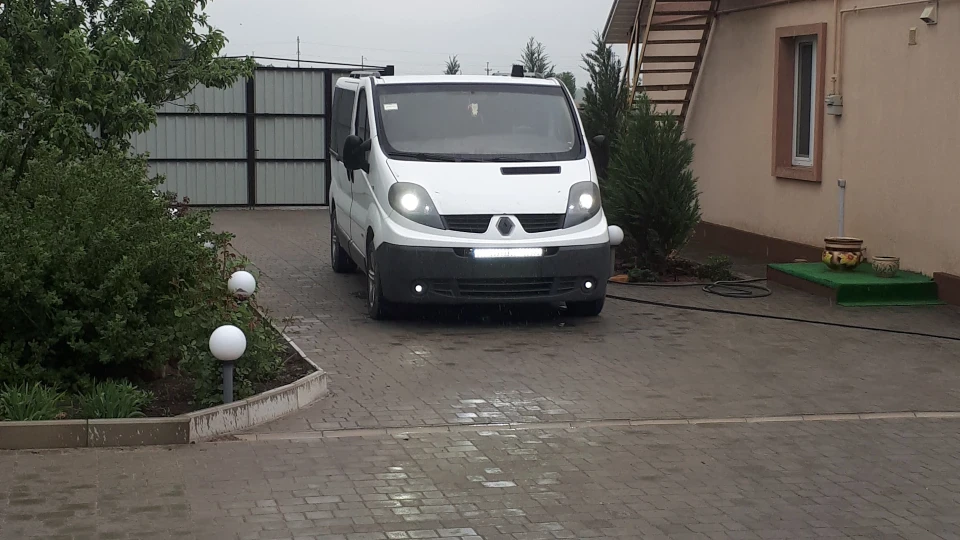 Renault Trafic Равлик на чіпі 2