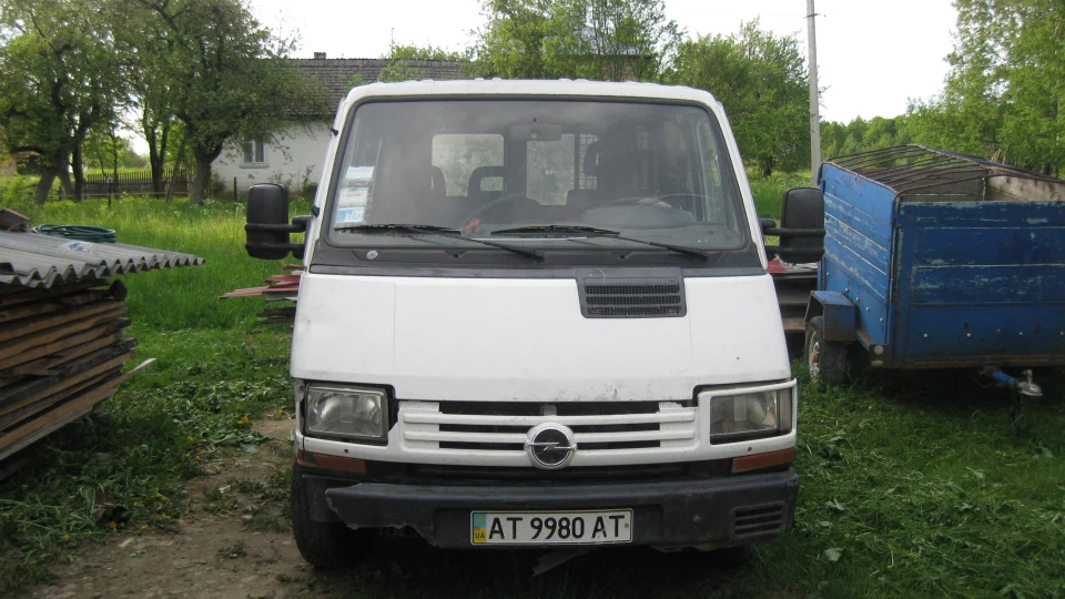 Renault Trafic World of rust 2