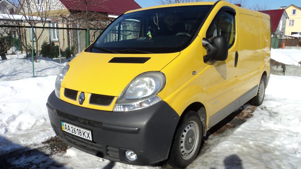 Renault Trafic жовтий 5