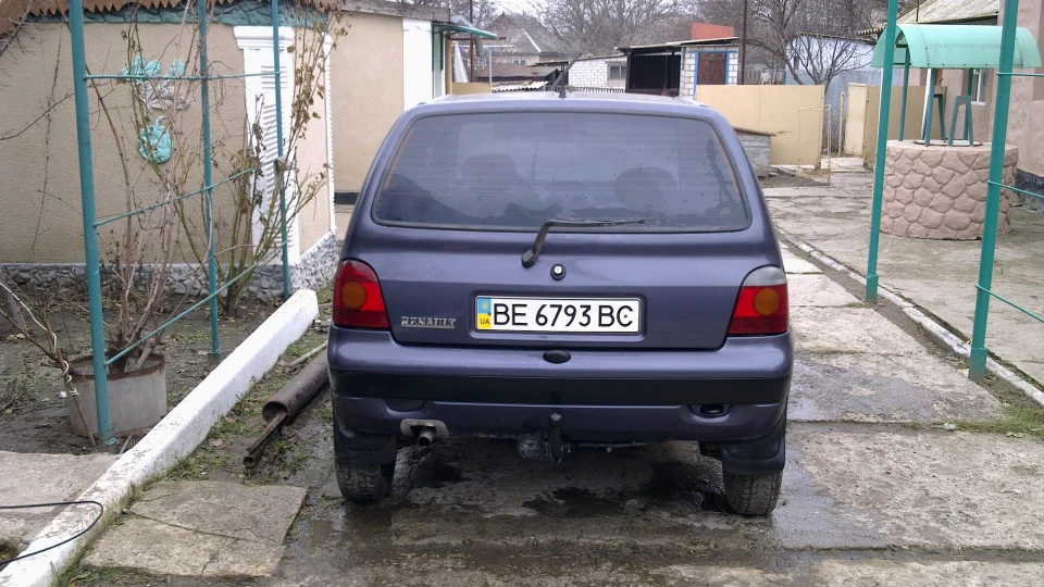Renault Twingo Зухвала Чорниця 3