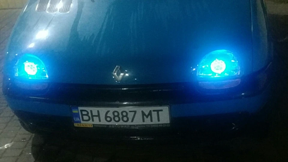 Renault Twingo Бджола C3g 5