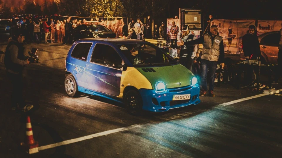 Renault Twingo Позитивомобіль 4