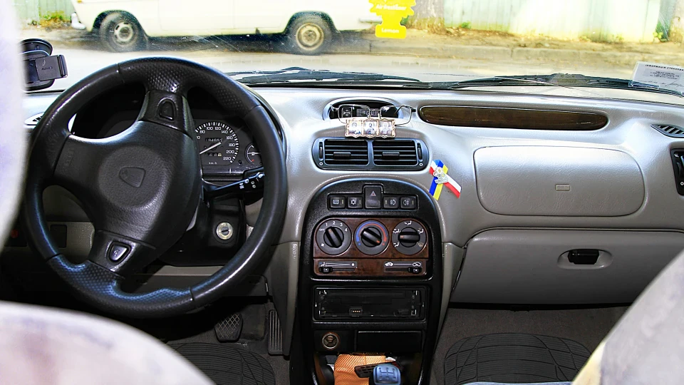 Rover 200 2