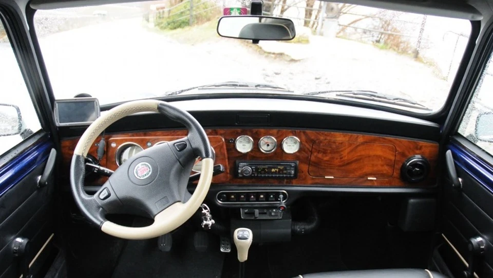 Rover Mini 4