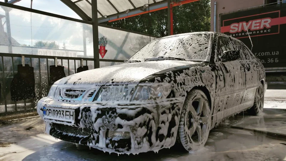 Saab 9-3 2.0T Aero Born from jets 2