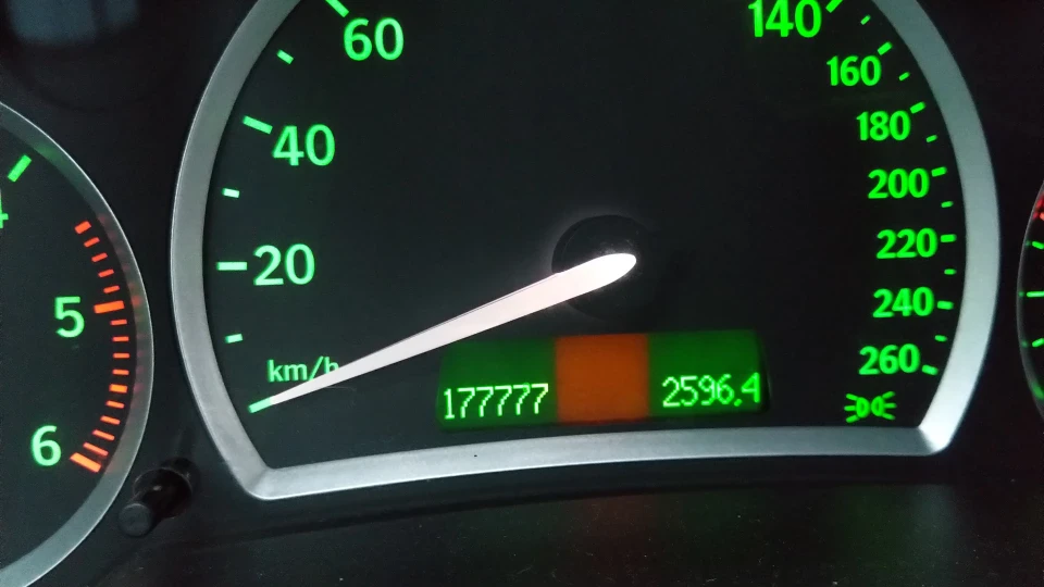 Saab 9-3 Малятко Tid1.9 120Л.С.