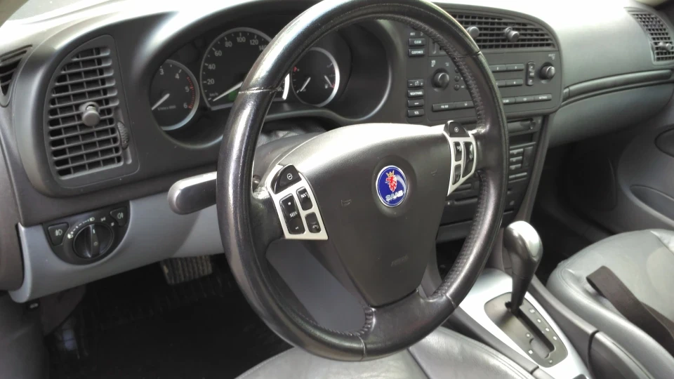 Saab 9-3 Саамоліт 4