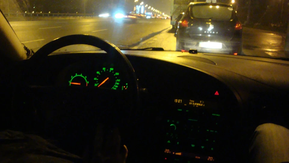 Saab 9-5 Чорний Aero 2
