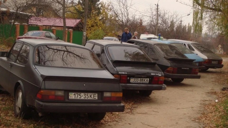 Saab 900