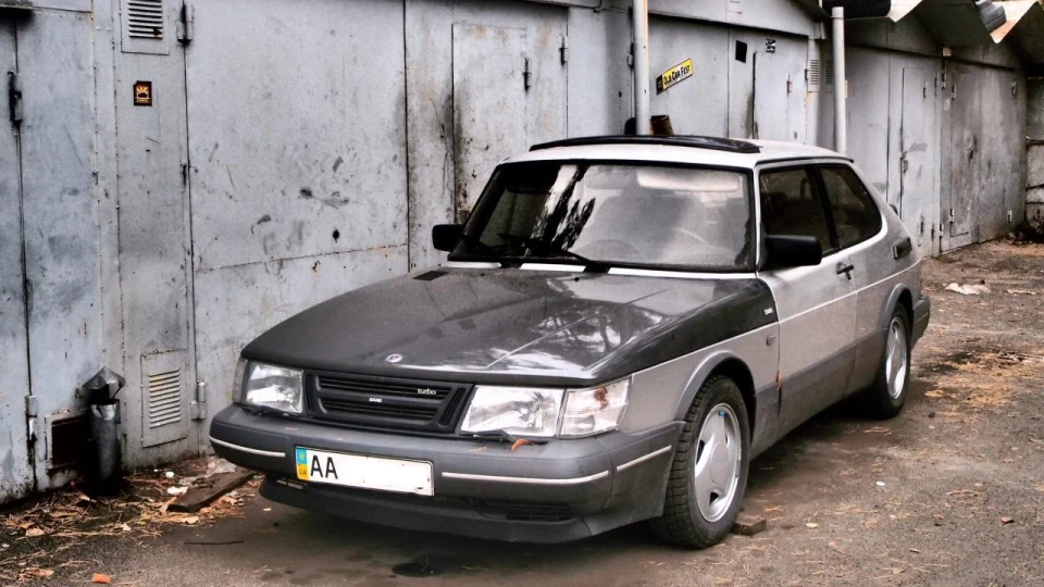 Saab 900 16 Turbo S 4