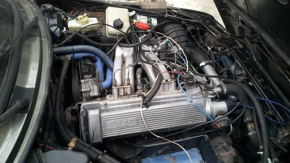 Saab 900 Американка 3