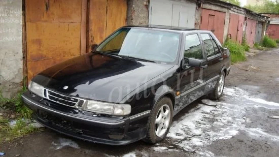 Saab 9000