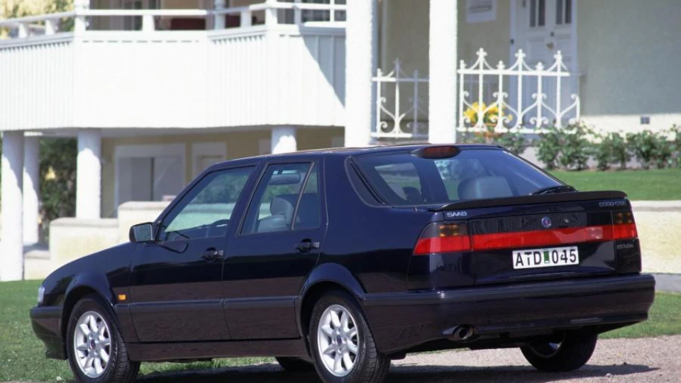 Saab 9000