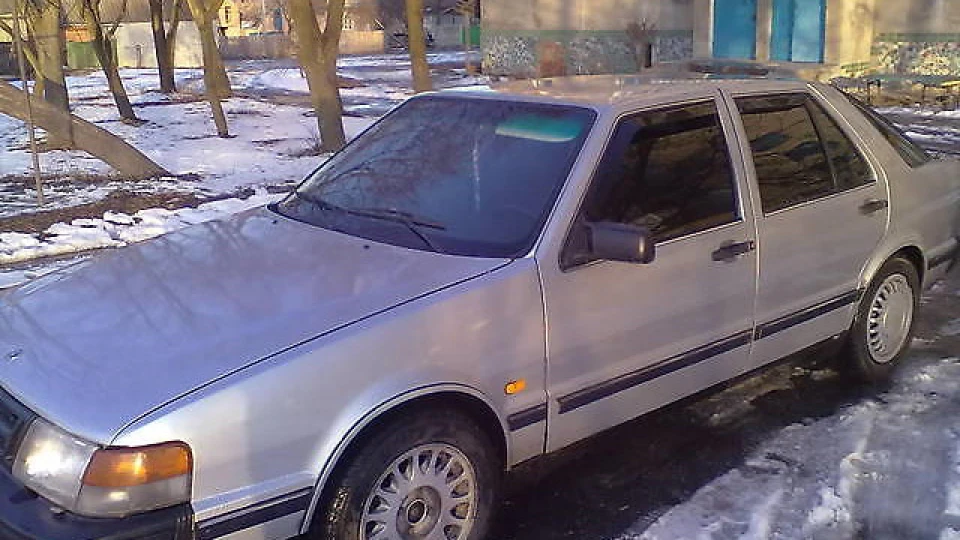 Saab 9000 2.0 2
