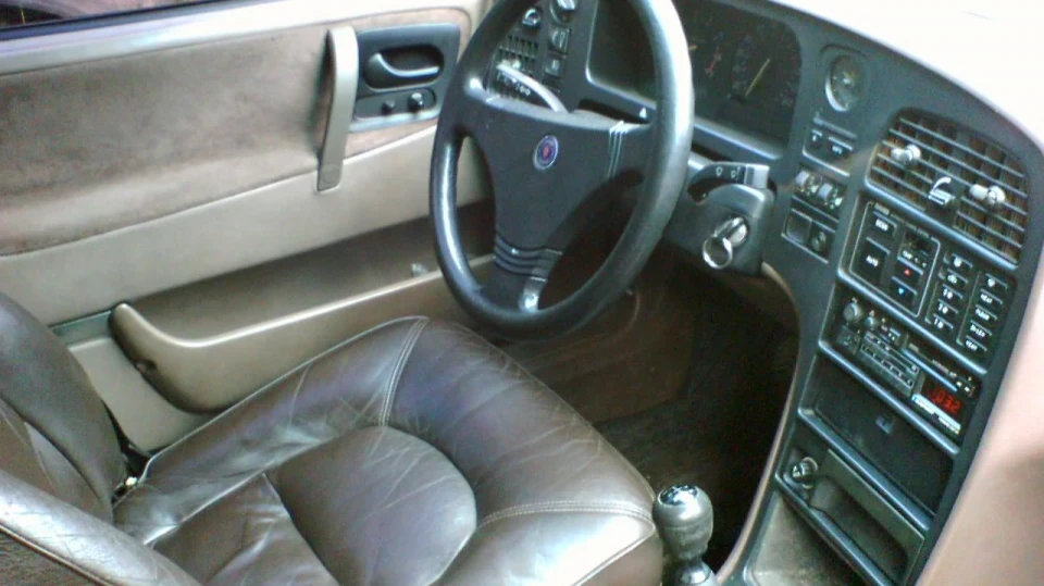 Saab 9000 бронзовий металік 2.0 t 2