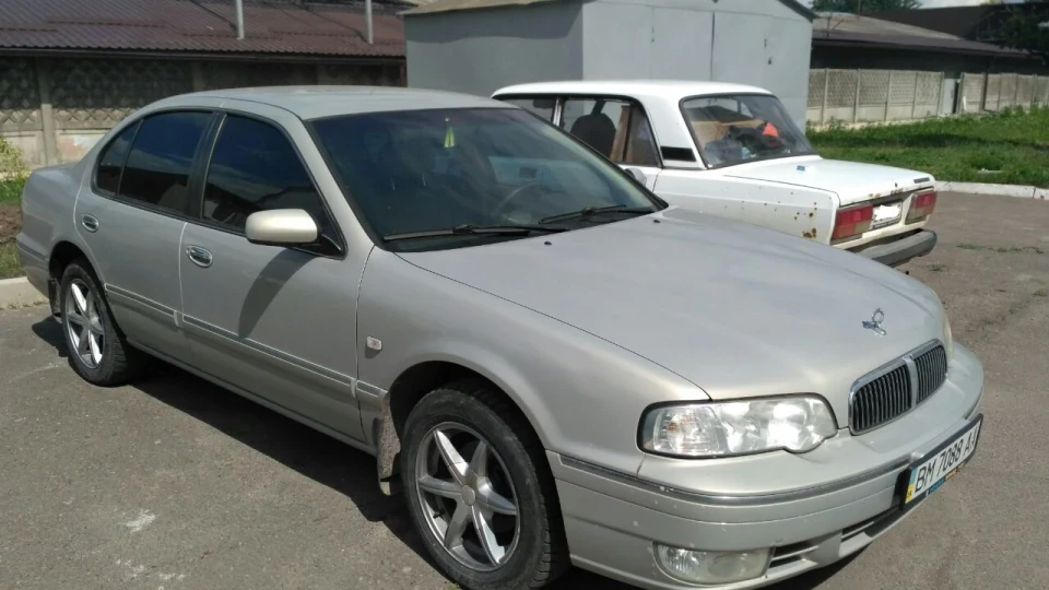 Samsung SM5 2.5 л 2