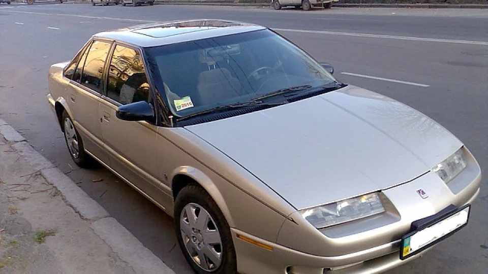 Saturn SL