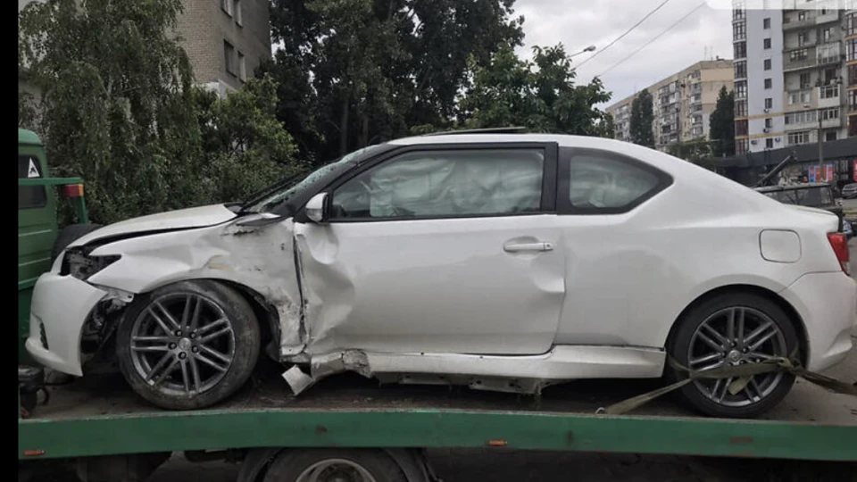 Scion tC 2