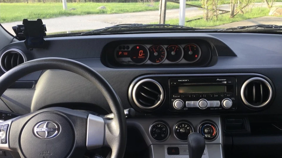 Scion xB 4