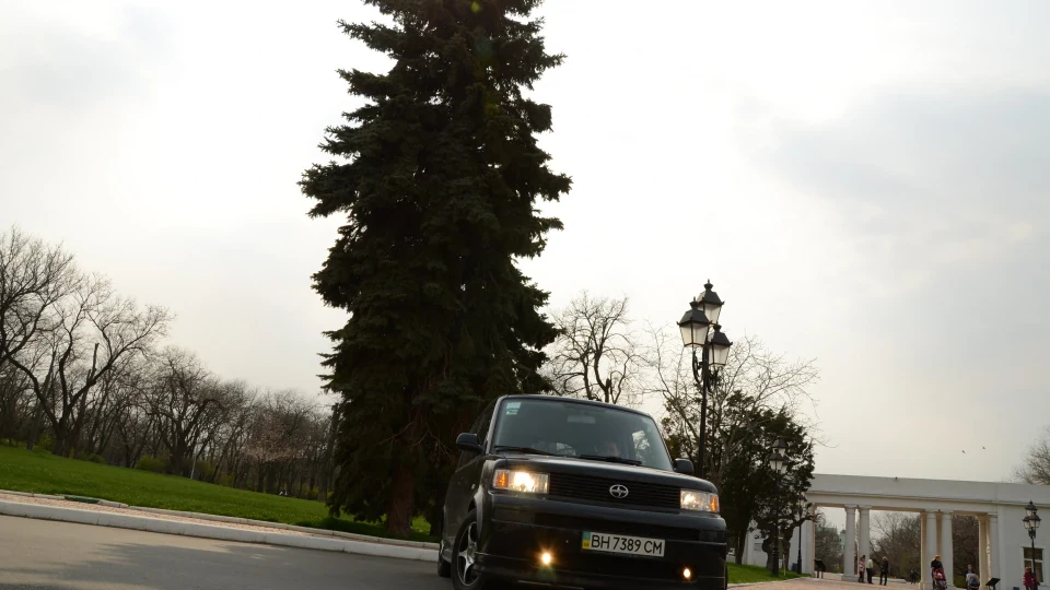 Scion xB Darth Vader 2