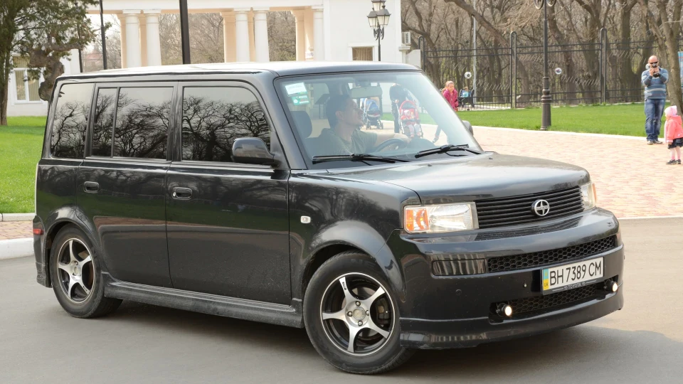 Scion xB Darth Vader 3