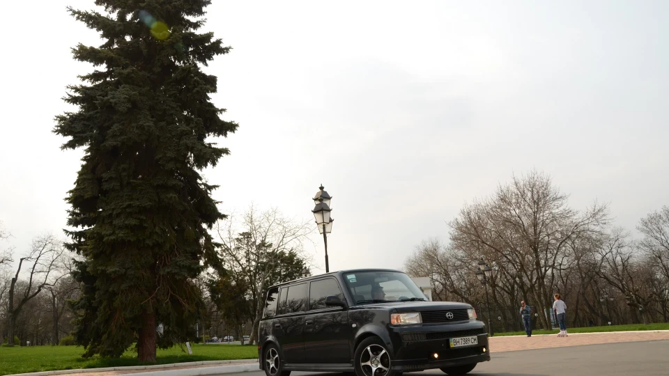 Scion xB Darth Vader 4