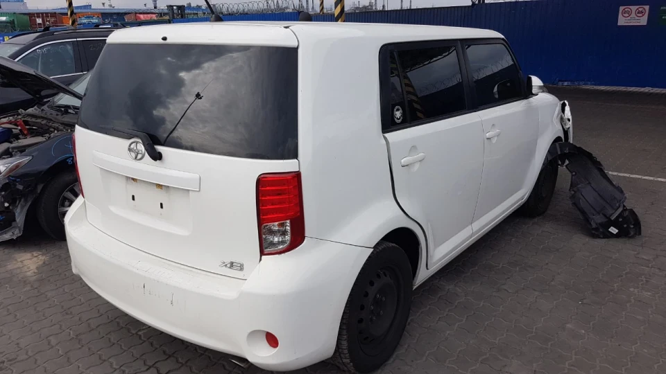 Scion xB Тостер 2.4 3