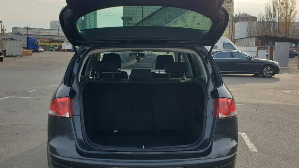SEAT Altea XL 1.2 TSI GRЕY ROOM 4