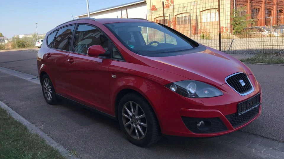 SEAT Altea XL Пузотерка