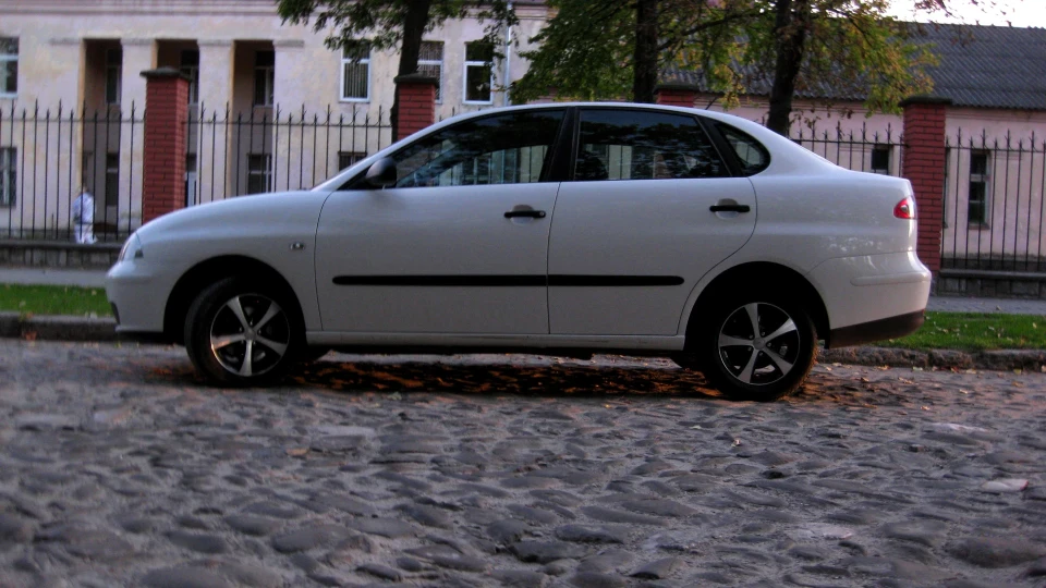 SEAT Cordoba 1.4 Мего-звір =) 4