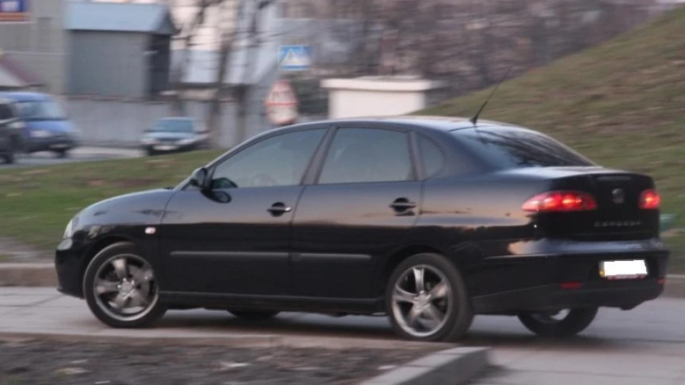 SEAT Cordoba Black 2.0 3