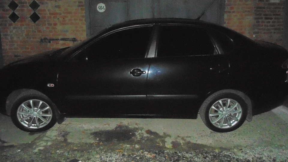 SEAT Cordoba sport black betty 2