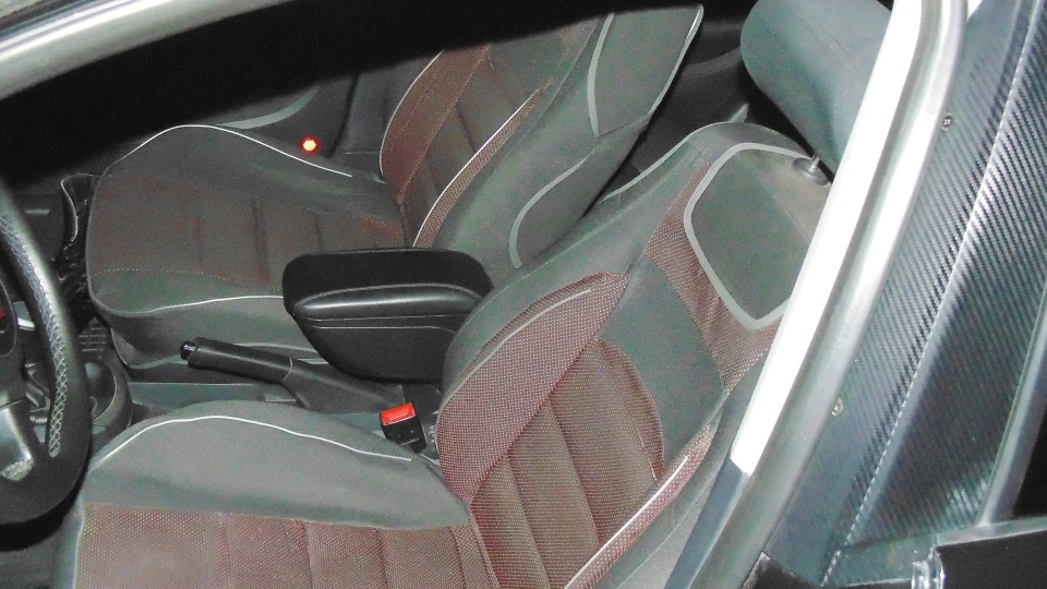 SEAT Cordoba sport black betty 3