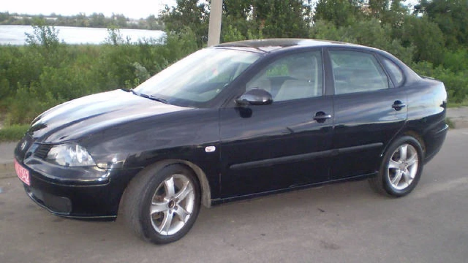 SEAT Cordoba Sport 2