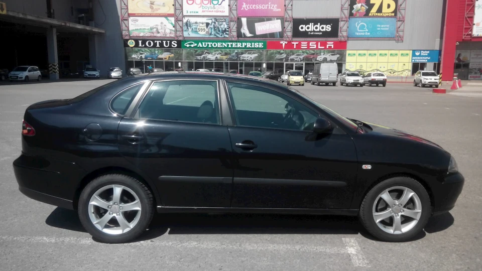 SEAT Cordoba SPORT 4