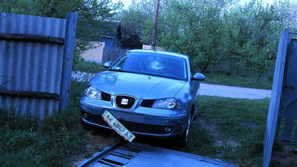 SEAT Cordoba табуретка