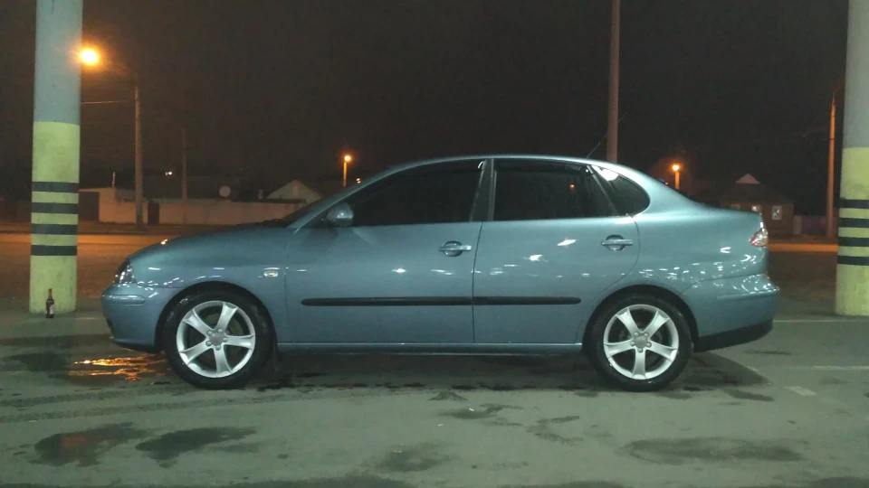 SEAT Cordoba табуретка 4