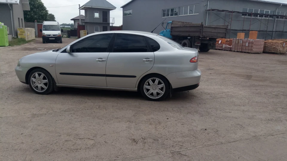 SEAT Cordoba Запальничка 4
