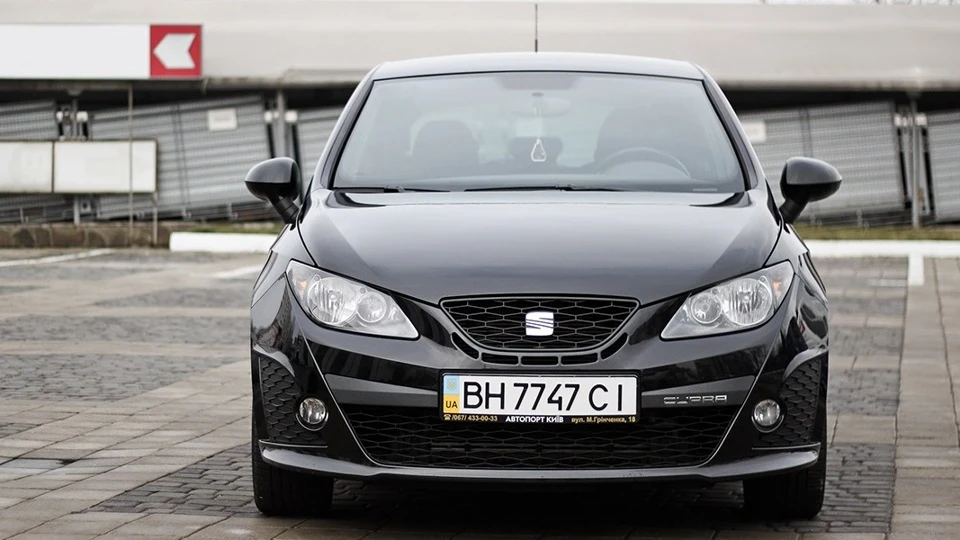 SEAT Ibiza Cupra 5