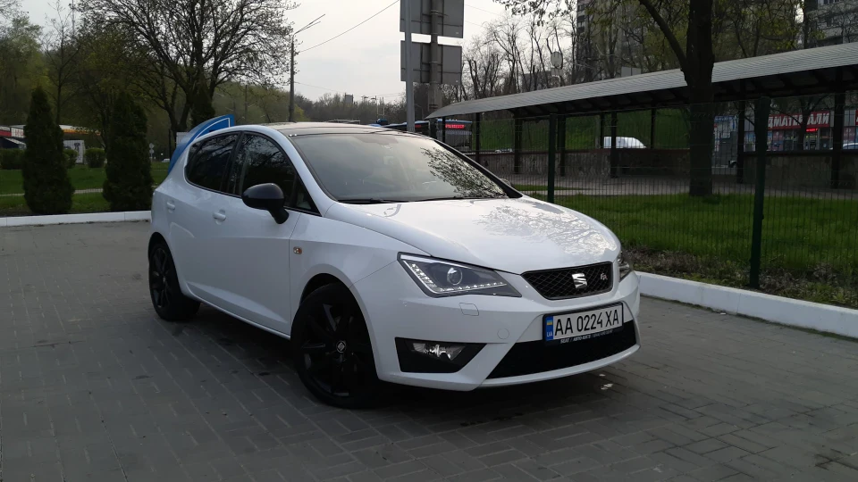 SEAT Ibiza FR 2