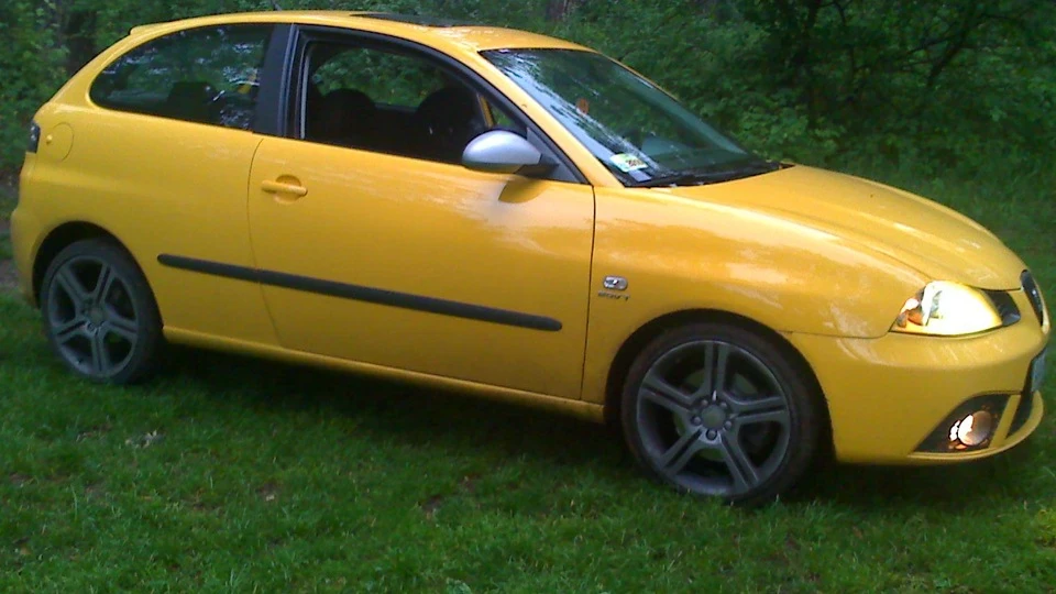 SEAT Ibiza FR 2
