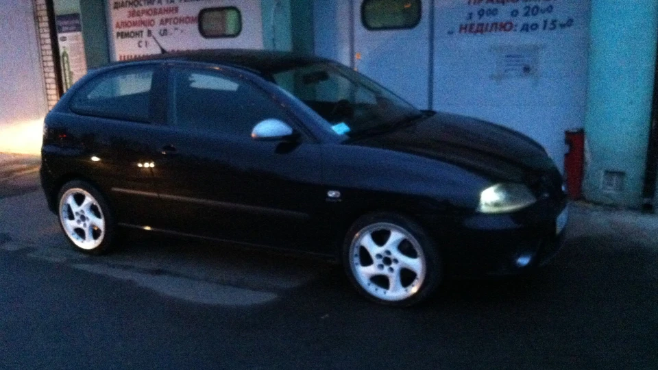 SEAT Ibiza FR 2